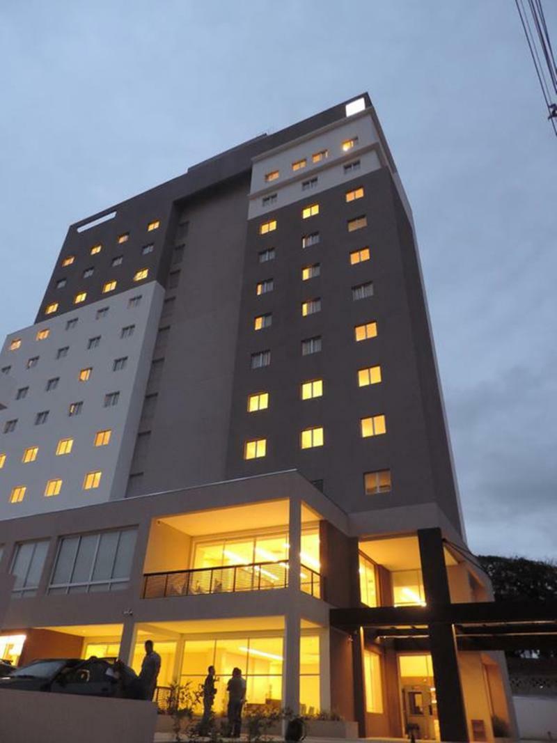 Summit Suites Hotel Pindamonhangaba Ngoại thất bức ảnh